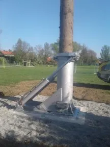 Detailansicht der Maibaum-Konstruktion